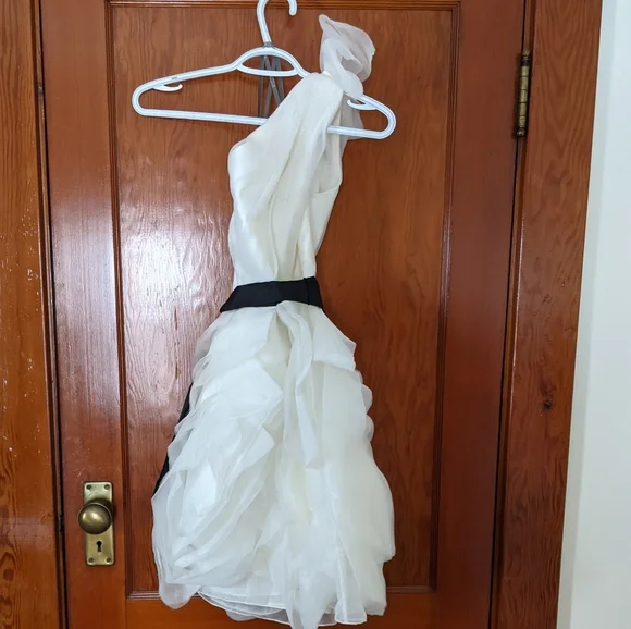 White by Vera Wang One-Shoulder Dress with Black Accent - Picture 4 of 10